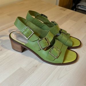 Intentionally blank Jill heel